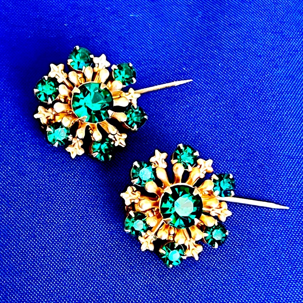 Vintage Duet Scatter Pins Green Rhinestones Gold Tone Filagree Setting